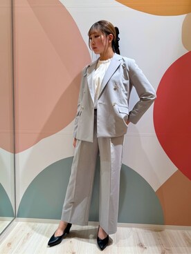 「SHOO・LA・RUE（シューラルー）の【洗濯機可/通勤/裏地つき】プチフリルで上品に クルーネックブラウス（Shirts、ホワイト系）」を使った、末っ子さん（レディース・165cm）の冬コーディネート