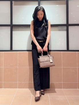 「ESPERANZA（エスペランサ）のラメヒールゴールドラインパンプス（パンプス、ブラウン系）」を使った、kaoriさん（レディース・165cm）の秋コーディネート