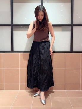 「ESPERANZA（エスペランサ）の【晴雨兼用/カラー追加】クッションフラットパンプス（パンプス、シルバー系）」を使った、kaoriさん（レディース・165cm）の秋コーディネート