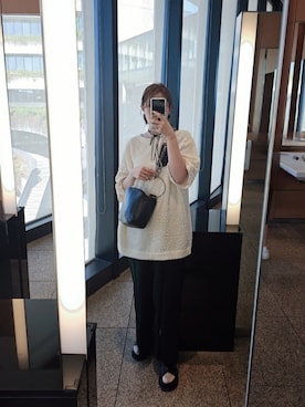「アイテム（コインケース）」を使った、momocoさん（レディース・163cm）の秋コーディネート