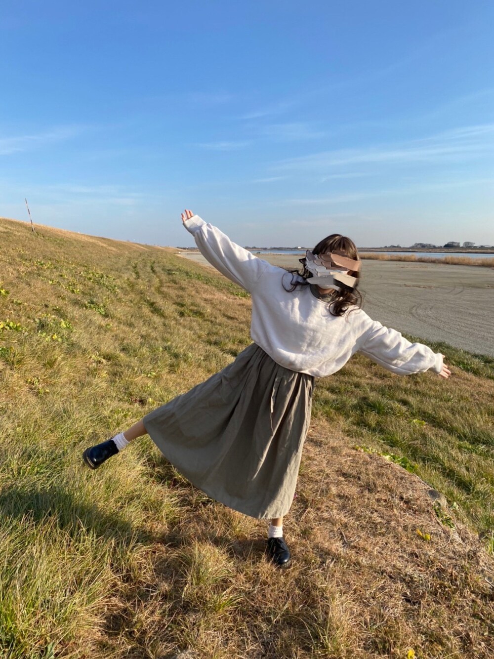 「低身長、ワンピース、マーチン、Dr.Martens、みどり」｜「studio CLIPの《料理家動画クリエイターはるあんコラボ》気分晴れやかワンピース（ワンピース、グリーン系）」を使った、ぽんぬさん（レディース・154cm）の冬コーディネートの1枚目の写真