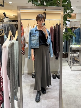 「アイテム（デニムジャケット）」を使った、まゆさん（レディース・171cm・20代）の秋コーディネート