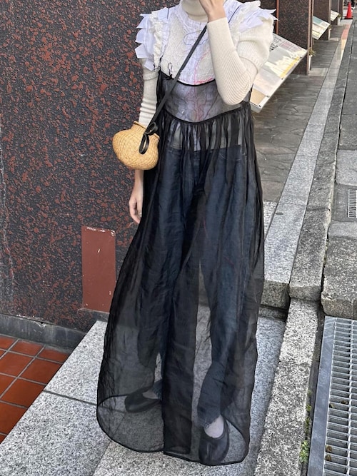 TOMORROWLAND （トゥモローランド）の「Ines Bressand PETIT AMPHORE