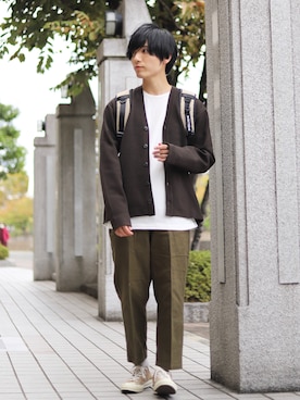 「アイテム（ニット/セーター、ブラウン系）」を使った、ひっちさん（メンズ・172cm）の秋コーディネート