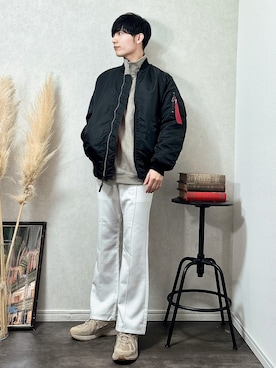 「NEW BALANCE（ニューバランス）のM1906RT　BEIGE（スニーカー）」を使った、HICCHIさん（メンズ・170cm）の冬コーディネート