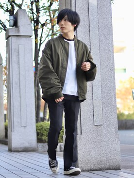「green label relaxing（グリーンレーベルリラクシング）のアイテム（MA-1）」を使った、ひっちさん（メンズ・172cm）の秋コーディネート