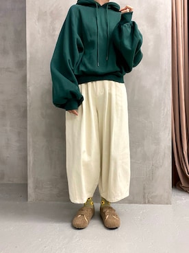 「アイテム（パーカー、グリーン系）」を使った、makironさん（レディース・163cm）の秋コーディネート