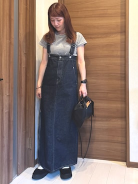 「アイテム（デニムスカート）」を使った、mackoさん（レディース・161cm）の秋コーディネート