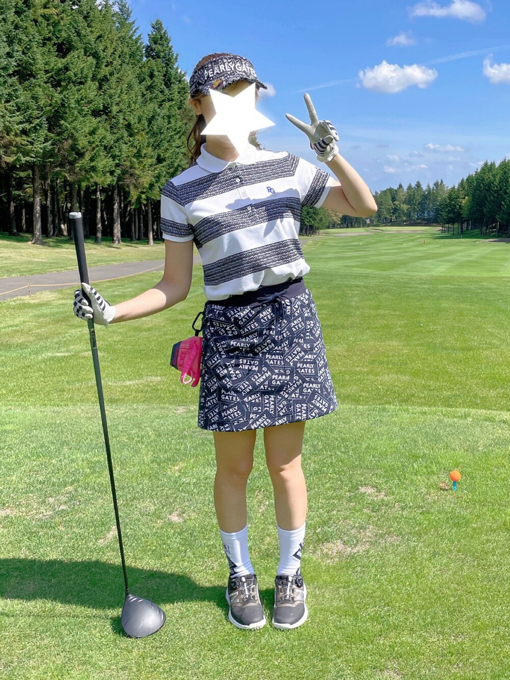 「ゴルフ、ゴルフウェア、ゴルフ女子、ゴルフコーデ、ステッカー」｜「New Balance Golfのアイテム（スニーカー、ブラック系）」を使った、✭♡ayaka♡✭さん（レディース・156cm）の秋コーディネートの1枚目の写真