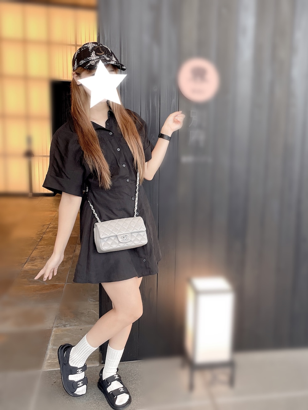 「CHANELのアイテム（サンダル、ブラック系）」を使った、✭♡ayaka♡✭さん（レディース・156cm）の夏コーディネートの1枚目の写真