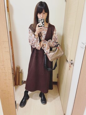 「LOEWE」｜「アイテム（アナログ腕時計）」を使った、Winnie C 🇹🇼さん（レディース・163cm）の冬コーディネート