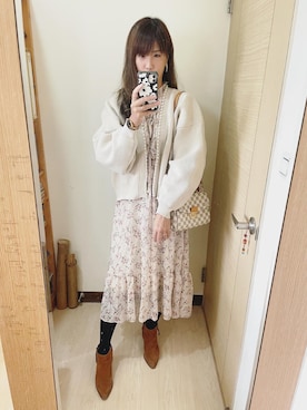 「MARC JACOBS（マークジェイコブス）のアイテム（アナログ腕時計）」を使った、Winnie C 🇹🇼さん（レディース・163cm）の冬コーディネート