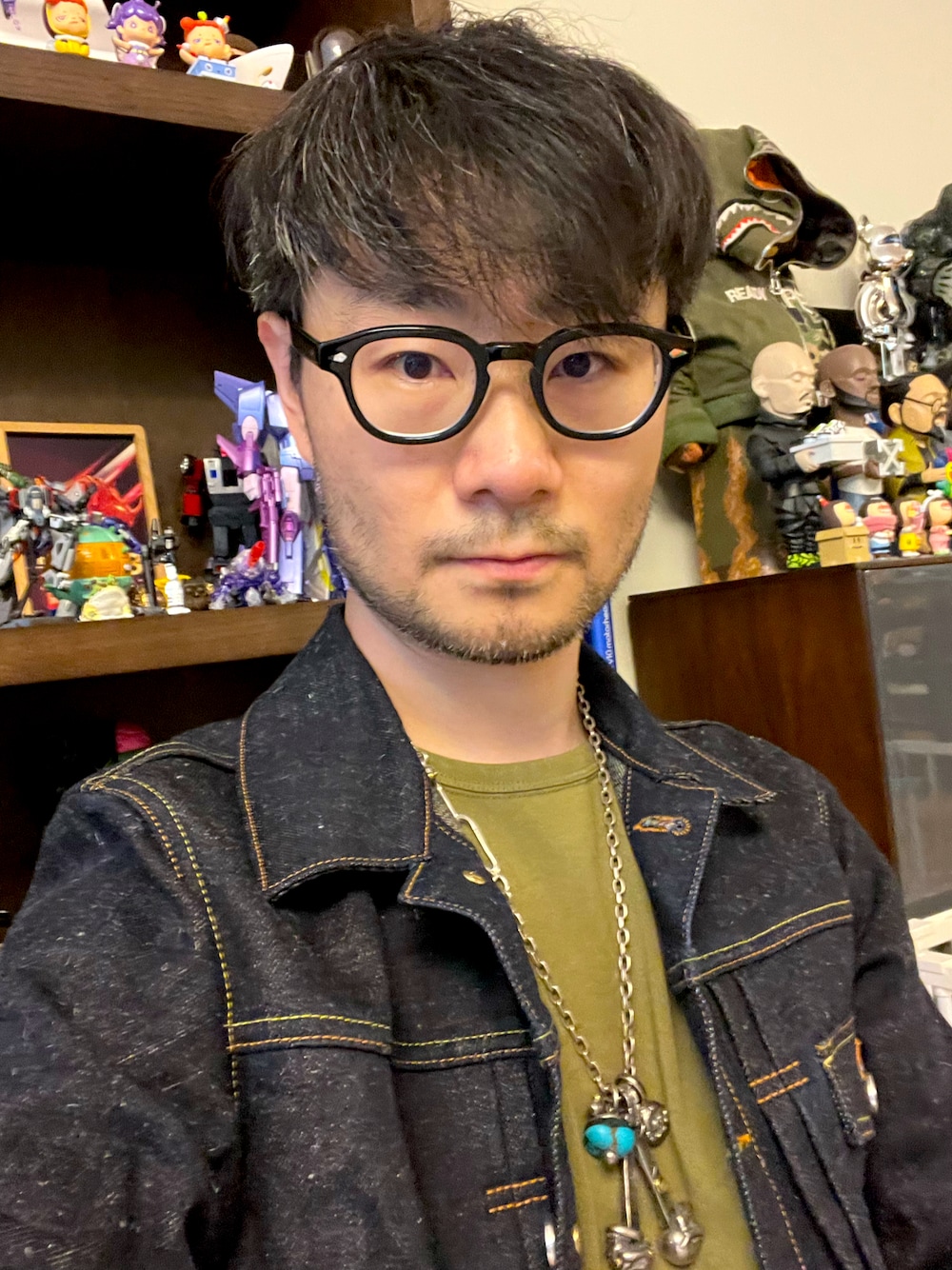 「STOP LIGHTのアイテム（ネックレス、シルバー系）」を使った、喯嘚儿木さん（メンズ・175cm）の秋コーディネートの1枚目の写真