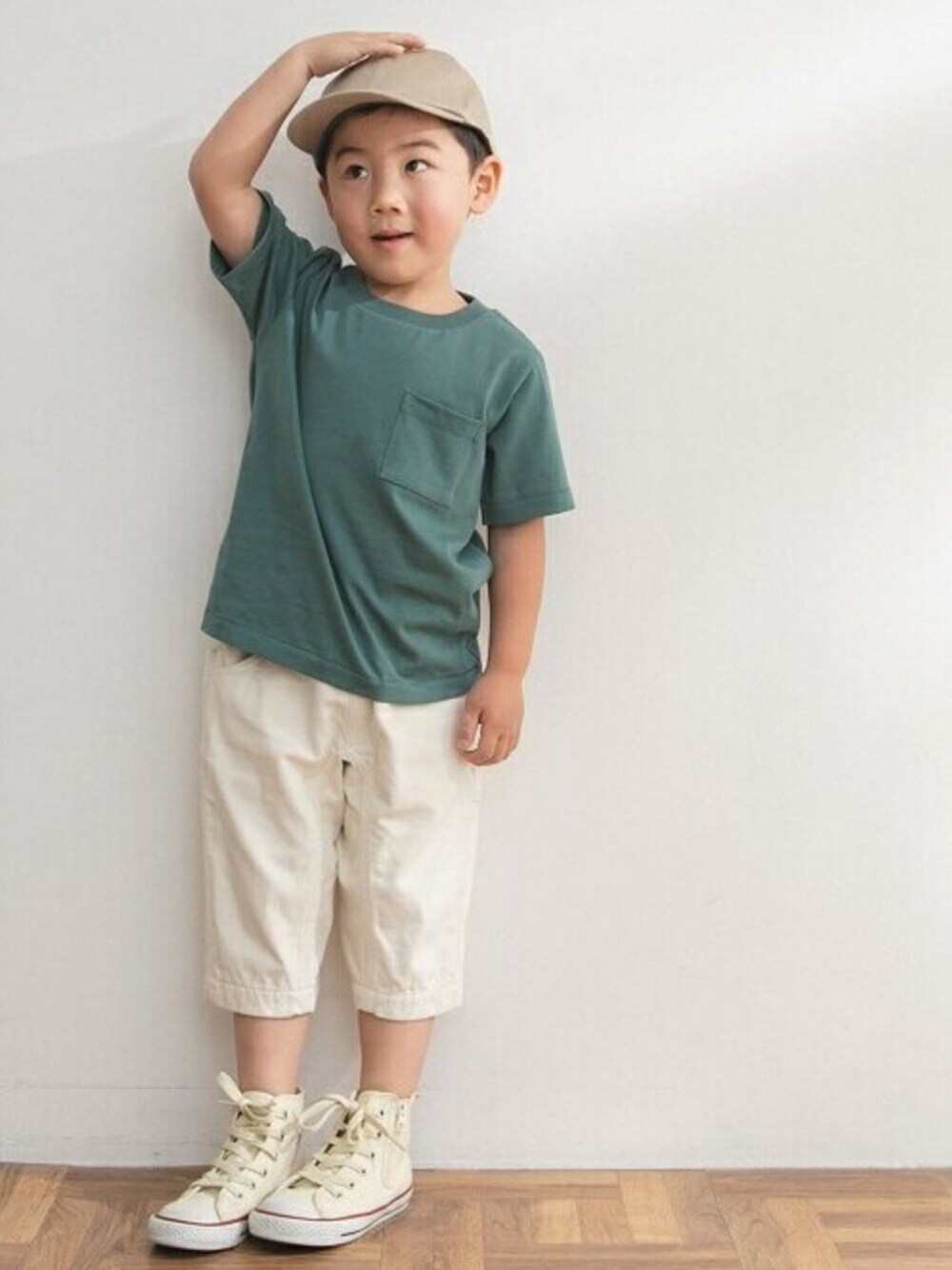 「URBAN RESEARCH DOORS、URBAN RESEARCH　DOORS　KIDS、キッズコーデ、キッズファッション、Tシャツ」｜「FORK&SPOONのFORK&SPOON　オーガニックコットンポケットTシャツ(KIDS)（Tシャツ/カットソー、ブルー系）」を使った、DOORS KIDSさん（レディース・102cm）の夏コーディネートの1枚目の写真