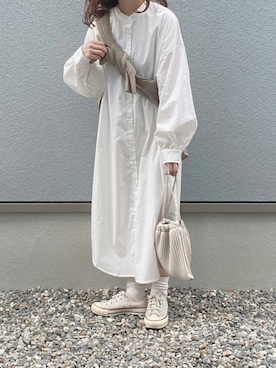 「たすき掛け」｜「アイテム（シャツワンピース）」を使った、えだ( ¨̮ )さん（レディース・155cm）の秋コーディネート