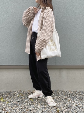 「チェック柄に恋してる」｜「アイテム（スウェットパンツ）」を使った、えだ( ¨̮ )さん（レディース・155cm）の冬コーディネート