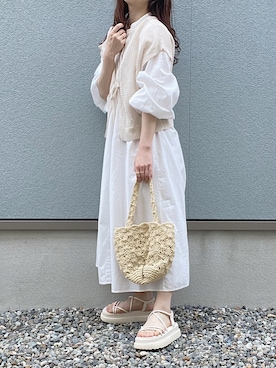 「オールホワイト」｜「アイテム（シャツワンピース）」を使った、えだ( ¨̮ )さん（レディース・155cm）の夏コーディネート