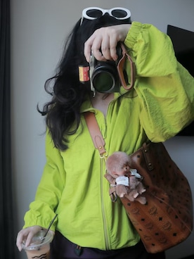 「M（エム）のアイテム（トップス、ホワイト系）」を使った、3點69さん（レディース・158cm）の春コーディネート