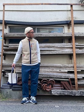 「アイテム（スニーカー）」を使った、yonemicci70さん（メンズ・173cm）の春コーディネート