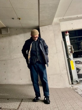 「LAVENHAM（ラベンハム）のアイテム（ナイロンジャケット）」を使った、yonemicci70さん（メンズ・173cm）の冬コーディネート