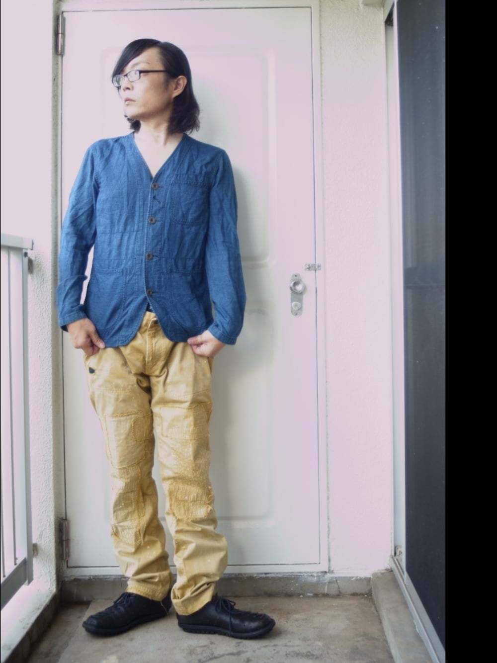 「パッチワーク、パッチワークパンツ、40代ファッション、おじさん、オトナカジュアル、中年、アメカジ」｜「trippenのアイテム（スニーカー、ブラック系）」を使った、s uchidaさん（メンズ・173cm）の秋コーディネートの1枚目の写真