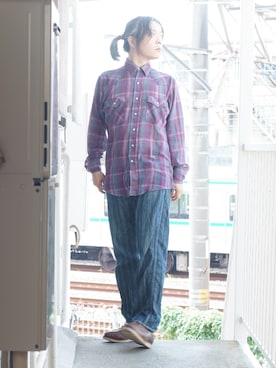 「FREEWHEELERS（フリーホイーラーズ）のアイテム（パンツ）」を使った、s uchidaさん（メンズ・173cm）の秋コーディネート