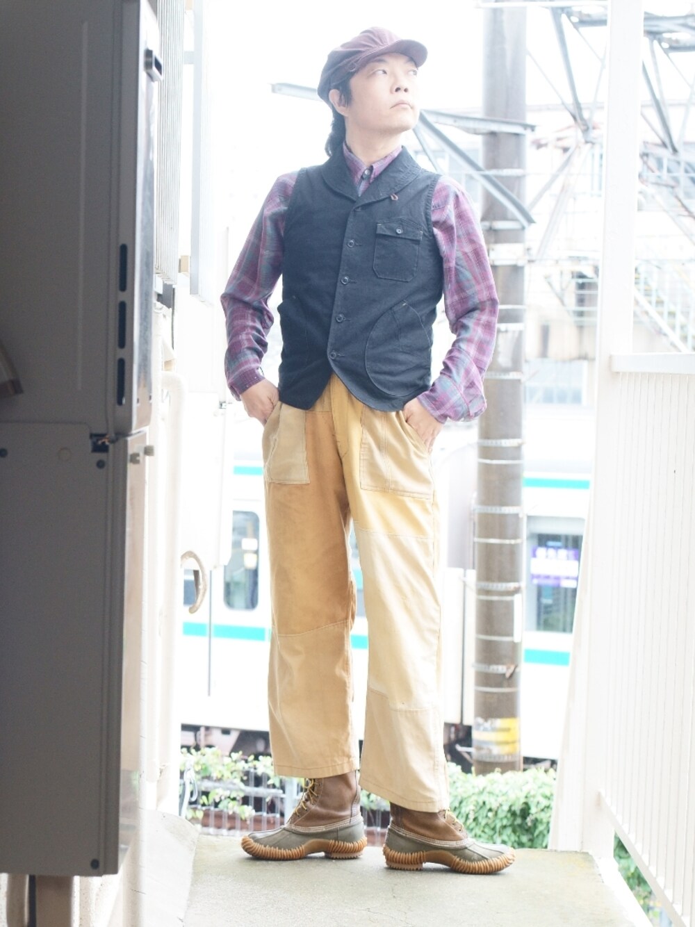 「だから秋服が好き、おしゃれさんと繋がりたい、秋服、秋のコーデ、アメカジ、40代ファッション、40代、ベスト」｜「kanvasbakのアイテム（ベスト、ブラック系）」を使った、s uchidaさん（メンズ・173cm）の秋コーディネートの1枚目の写真