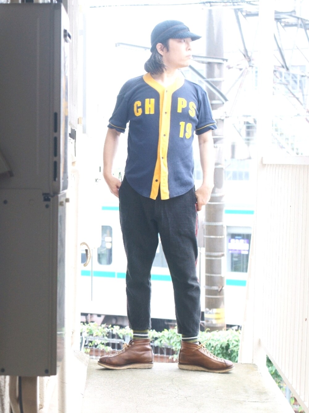 「アメカジ」｜「CUSHMANのアイテム（ブーツ、ブラウン系）」を使った、s uchidaさん（メンズ・173cm）の秋コーディネートの1枚目の写真