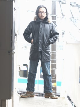 「FREEWHEELERS（フリーホイーラーズ）のアイテム（パンツ）」を使った、s uchidaさん（メンズ・173cm）の春コーディネート