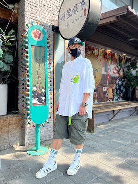 「plain-me（プレインミー）のアイテム（トップス）」を使った、黃金剛さん（メンズ・173cm）の夏コーディネート