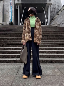 「アイテム（サンダル）」を使った、HANAKO さん（レディース・167cm）の秋コーディネート