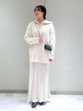 「アイテム（シュシュ）」を使った、keinaさん（レディース・160cm）の冬コーディネート