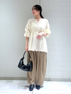 「アイテム（バレッタ/ヘアクリップ、ゴールド系）」を使った、keinaさん（レディース・160cm）の秋コーディネート