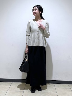 「A part by（アパートバイ）の【名品シリーズ】アイレットアミペプラムカーディガン（カーディガン/ボレロ、ベージュ系）」を使った、keinaさん（レディース・160cm）の秋コーディネート