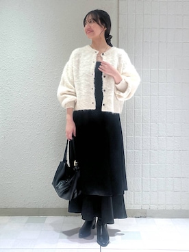 「アイテム（シュシュ）」を使った、keinaさん（レディース・160cm）の秋コーディネート