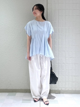 「LOWRYS FARM（ローリーズファーム）のメタルバレッタ　265411（バレッタ/ヘアクリップ、ゴールド系）」を使った、keinaさん（レディース・160cm）の春コーディネート