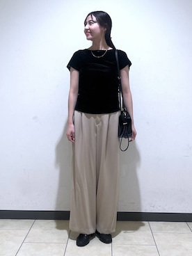 「アイテム（バレッタ/ヘアクリップ、ゴールド系）」を使った、keinaさん（レディース・160cm）の秋コーディネート