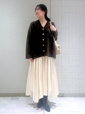 「アイテム（バンダナ/スカーフ、ブラウン系）」を使った、keinaさん（レディース・160cm）の秋コーディネート