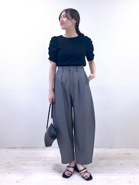 「袖ボリューム」｜「アイテム（スラックス）」を使った、keinaさん（レディース・160cm）の春コーディネート