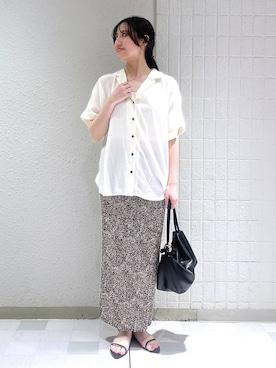 「LOWRYS FARM（ローリーズファーム）のメタルバレッタ　265411（バレッタ/ヘアクリップ、ゴールド系）」を使った、keinaさん（レディース・160cm）の春コーディネート