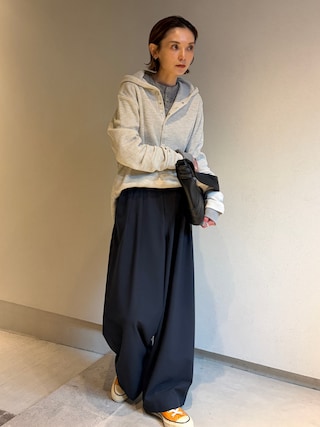 「green label relaxing(グリーンレーベルリラクシング)の【WEB限定】<at ease>ワッフル フード ロングスリーブ カットソー(Tシャツ/カットソー)」を使った、RIHOさん(レディース・150cm)の冬コーディネート