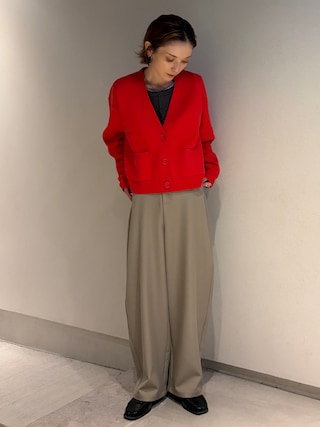 「mil(ミル)の美シルエット カーブパンツ【586128】(スラックス)」を使った、RIHOさん(レディース・150cm)の冬コーディネート