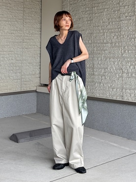「mil（ミル）のバレルレッグ チノパンツ【586140】（チノパンツ、ベージュ系）」を使った、RIHOさん（レディース・150cm）の秋コーディネート