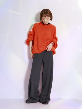 「adidas（アディダス）の【Kep1er シャオティンさん着用】 別注 アディダス adidas PRISM COLLECTION シャギークルーネックニット（ニット/セーター、レッド系）」を使った、RIHOさん（レディース・150cm）の秋コーディネート