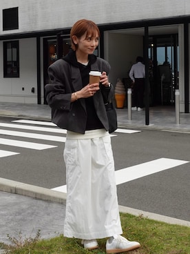 「TOMORROWLAND （トゥモローランド）のアイテム（スニーカー）」を使った、RIHOさん（レディース・150cm）の冬コーディネート
