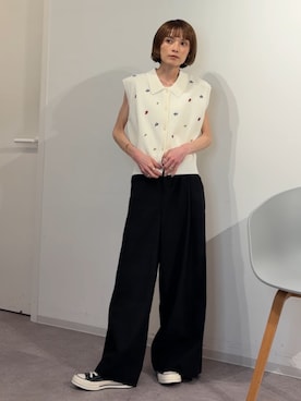「N.（N. Natural Beauty Basic）（エヌエヌナチュラルビューティーベーシック）のポロカラーフラワー刺繍ニット（ポロシャツ、ホワイト系）」を使った、RIHOさん（レディース・150cm）の春コーディネート