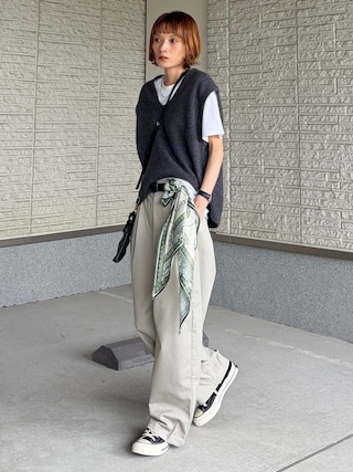「GLOBAL WORK(グローバルワーク)のFOXブレンドベスト/670347(ベスト)」を使った、RIHOさん(レディース・150cm)の秋コーディネート