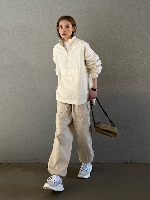 adidas（アディダス）の「アディカラー クラシックス ポプリン ハーフ 