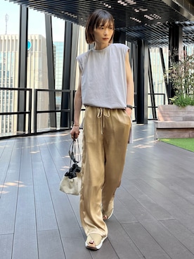 「JIL SANDER（ジルサンダー）のDRAWSTRING SM CROSSBODY（ショルダーバッグ）」を使った、RIHOさん（レディース・150cm）の夏コーディネート