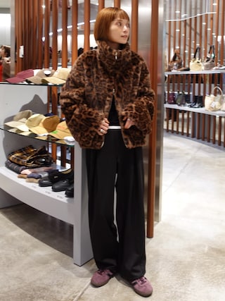 「She is-.(シーイズ)の【別注】<She is-.>フェイクファー ジャケット(その他アウター)」を使った、RIHOさん(レディース・150cm)の秋コーディネート